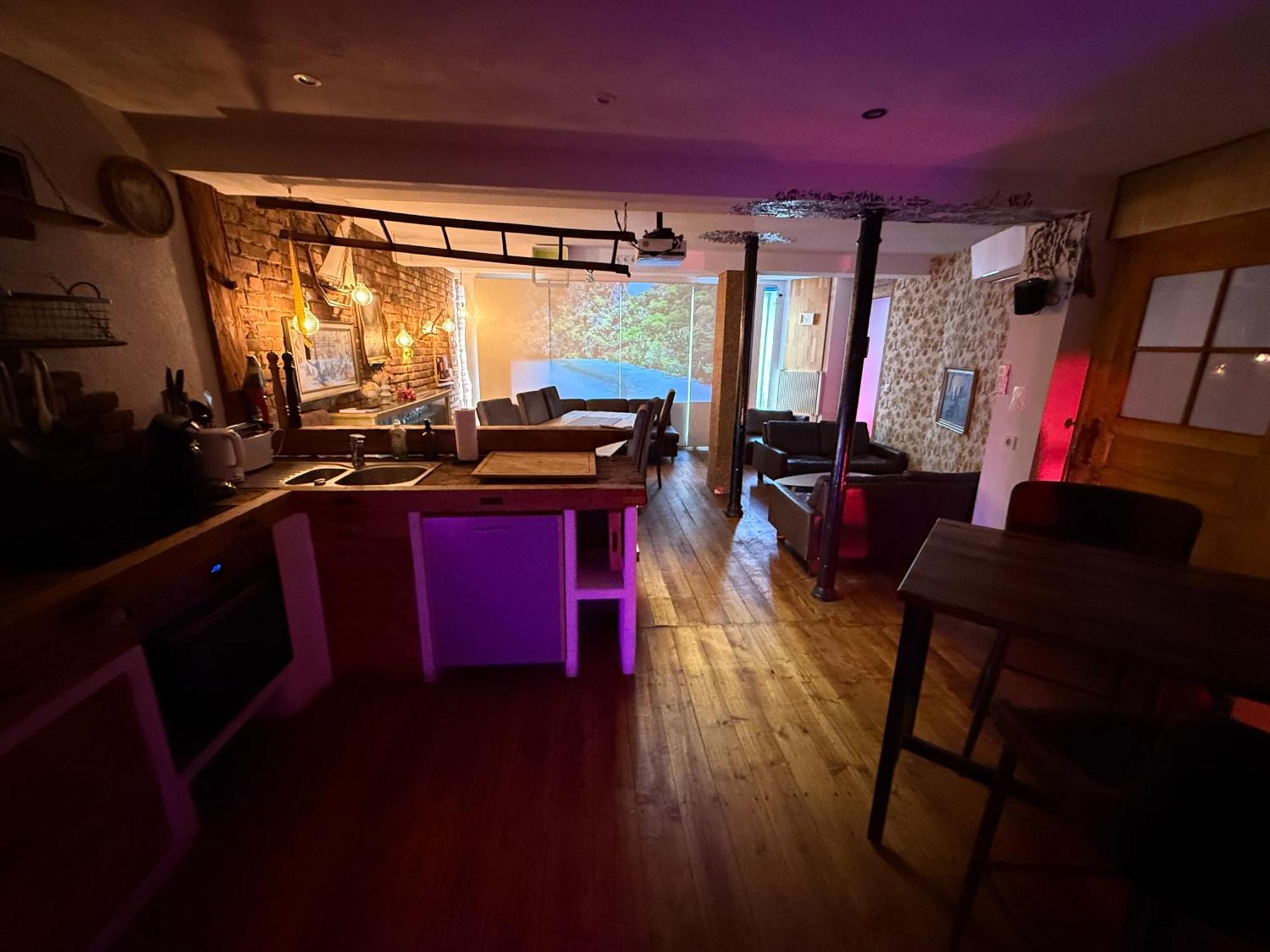 Bookeinfach Bad Ems - Private - Sauna Jacuzzi Whirlpool Swimmingpool Alahna Sup Beachvolleyball Billiards Ping Pong Cinema Theater Music Disco Ball Bbq Und Parkplaetze Екстериор снимка