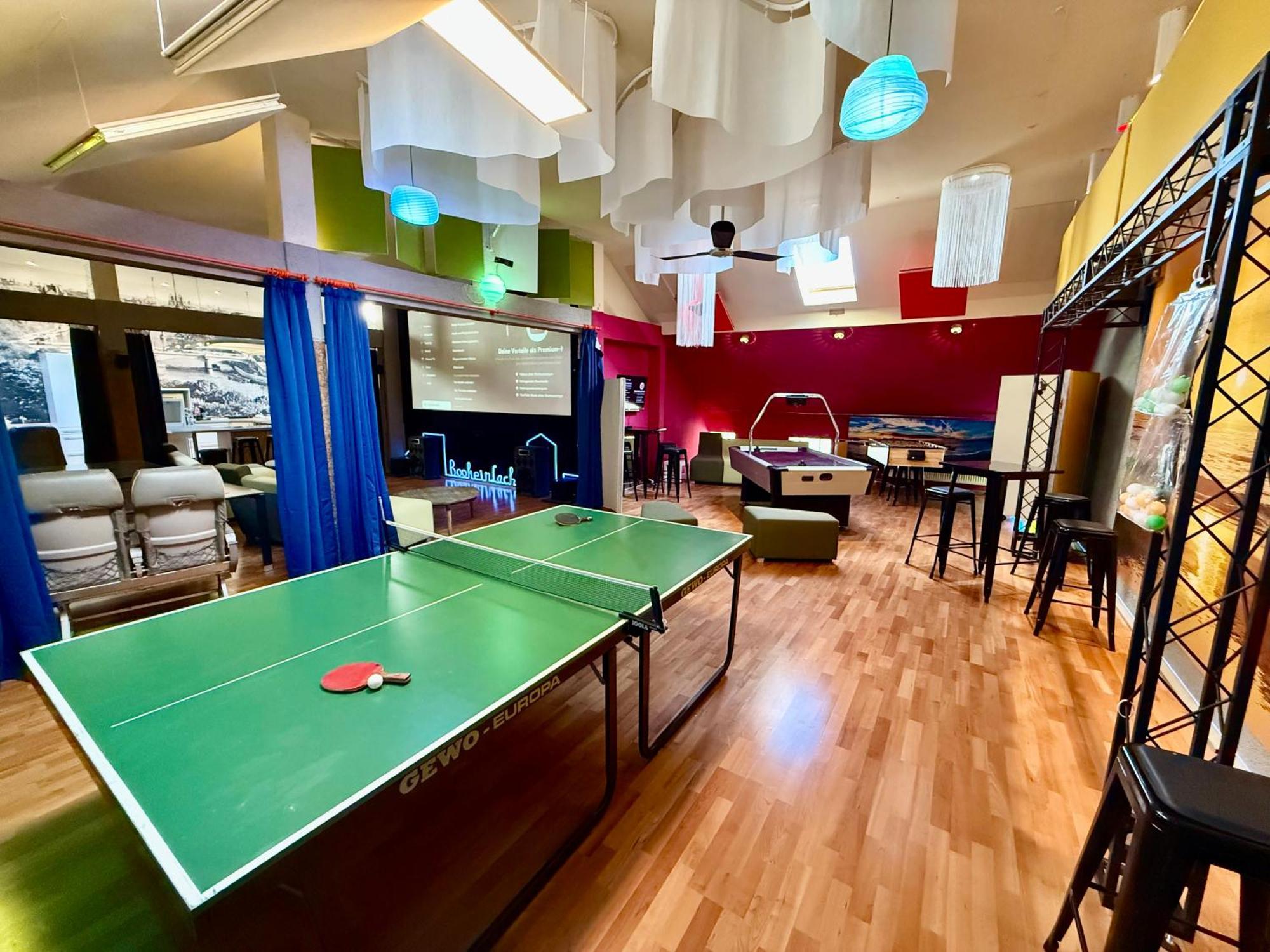 Bookeinfach Bad Ems - Private - Sauna Jacuzzi Whirlpool Swimmingpool Alahna Sup Beachvolleyball Billiards Ping Pong Cinema Theater Music Disco Ball Bbq Und Parkplaetze Екстериор снимка